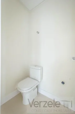 Imagem Apartamento 4 ou + dormitórios para Venda em Balneário Camboriú / SC no bairro Centro