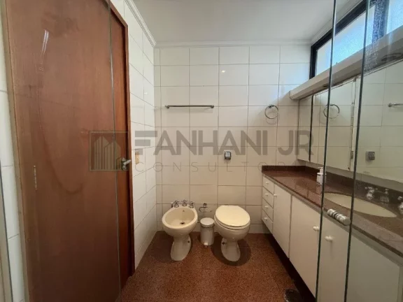 Imagem Locação em Condomínio de Alto Padrão em Indianópolis, São Paulo-SP: 3 Quartos, 1 Suíte, 2 Salas, 3 Banheiros, 4 Vagas, 154m².