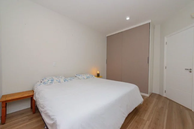 Imagem Sobrado em condomínio - Santa Felicidade