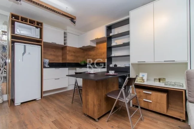 Imagem Apartamento com 1 Quarto à Venda, 31 m² em Jardim Botânico - Porto Alegre