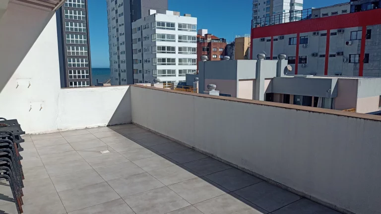 Imagem Cobertura à venda, com 2 quartos, 130,3m²