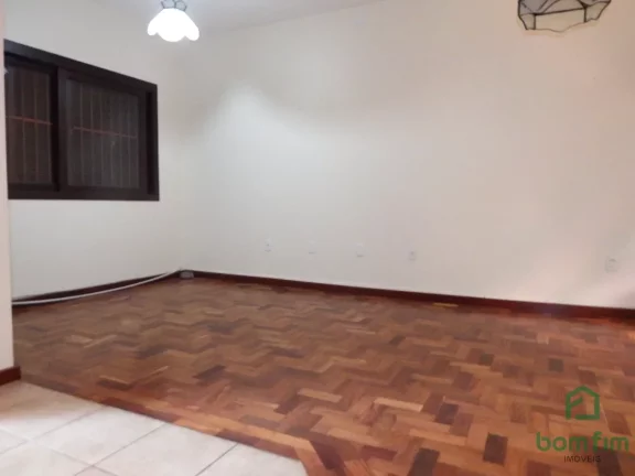Imagem Casa de 3 dorm. para locação no bairro Glória, Porto Alegre/RS. - CA2740