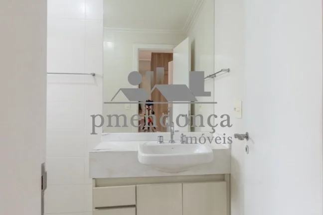Imagem Apartamento na Rua Fabia com 4 dormitórios ( 3 suítes) e 3 vagas, 206m²