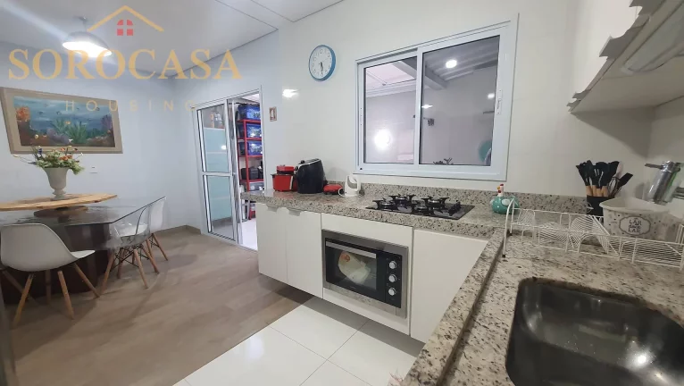 Imagem Casa à Venda - Sobrado - Cond. Américo Figueiredo