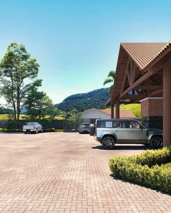 Imagem Terreno com 620m² em condomínio rural com estrutura para cavalos em Camboriú