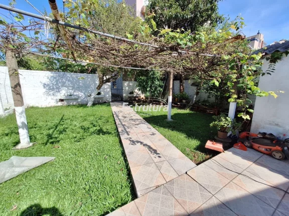 Casa ampla no bairro Dores