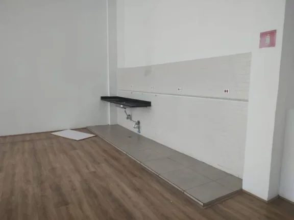 Imagem Salão Comercial 902m² com Escritório, 6 Banheiros e Vagas - Alto Potencial
