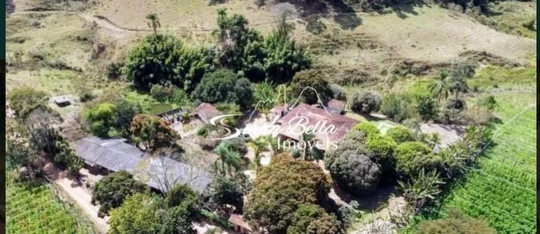 Imagem Fazenda com 3 dormitórios à venda, 580800 m² por R$ 1.500.000,00 - Centro - São José do Vale do Rio Preto/RJ