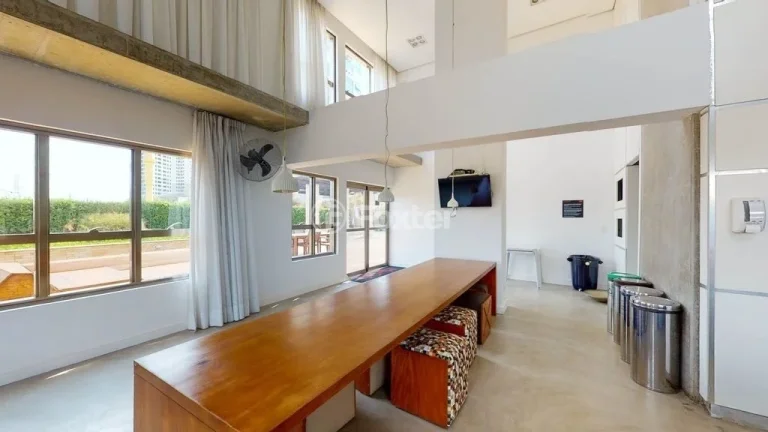 Imagem Apartamento 70M², 2Q, 1 Suíte, 2 Banheiros, 1 Vaga, Academia, Piscina e Aquecida, Churrasqueira, Salão de Festas e Jogos, Quadra, Split, Gerador.
