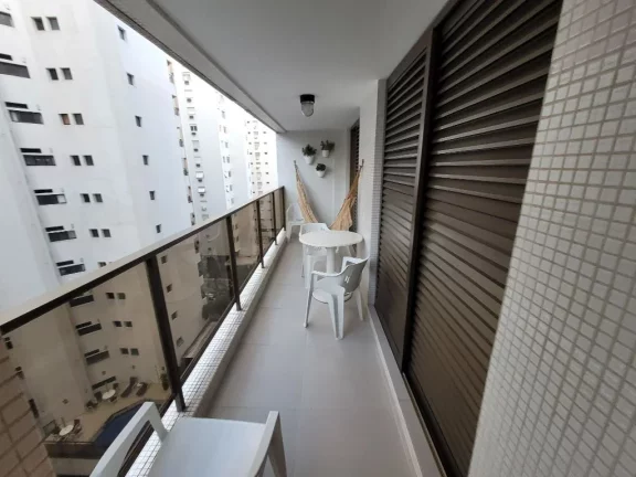 Imagem PITANGUEIRAS – UMA QUADRA DO MAR, MARAVILHOSO APTO REFORMADO, DECORADO, 02 VAGAS DE GARA