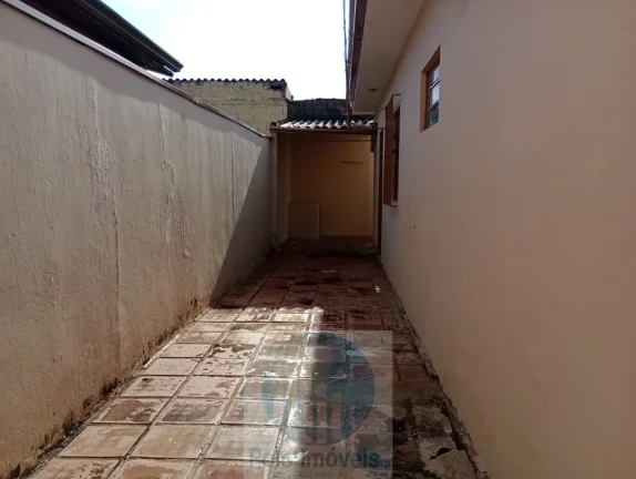 Imagem Casa bairro Presidente Dutra R$ 199.000 com 3 dormitórios, garagem 3 veículos, escritório em Ribeirão Preto - SP
