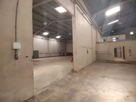 Imagem Terreno de 4.500m² com galpão, de frente para Rod. Antônio Heil - Itajaí/SC