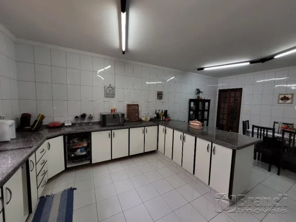 Imagem Sobrado Alto Padrão de 3 Dormitórios -- Sitio das figueiras.