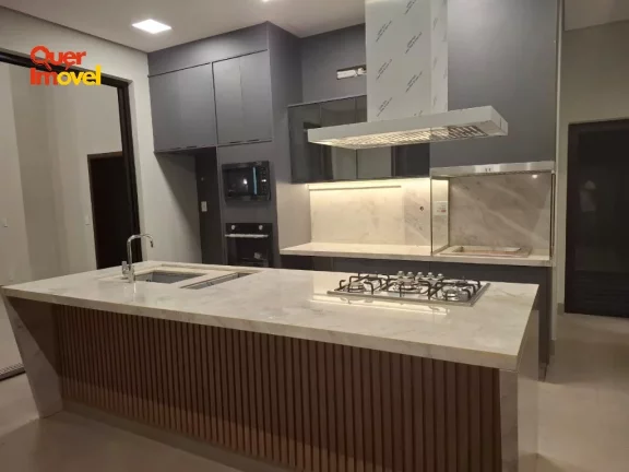 Imagem Casa em Condomínio de Luxo na Vila do Golf em Ribeirão Preto-SP: 4 Quartos, 2 Suítes, 2 Salas, 4 Banheiros, 200m².