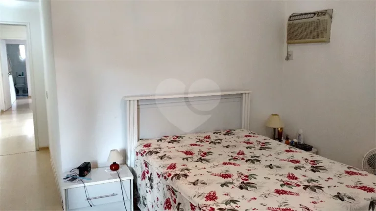 Imagem Sobrado à venda com 3 quartos, sendo 1 suíte, em Butantã, São Paulo - SP
