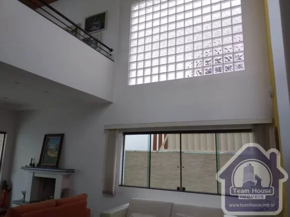 Imagem Casa em condomínio de alto padrão no Residencial Suzano