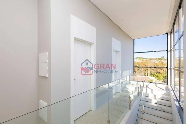 Imagem Casa alto padrão a venda próximo ao parque Tingui