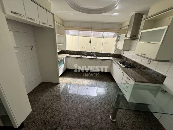 Imagem Sobrado com 6 dormitórios para alugar - Setor Sul - Goiânia/GO