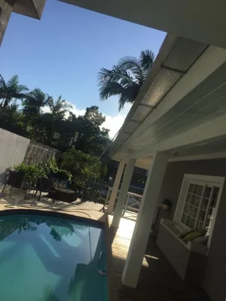 Imagem Excelente casa com marina privativa em Balneário Camboriú
