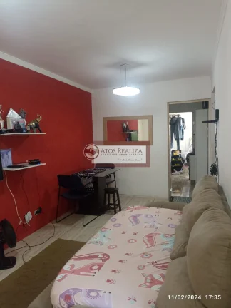 Imagem Vendo Oportunidade no Guarapiranga. Apartamento de 2 dormitórios, Sala, cozinha,Banheiro, área de serviço, 1 vaga de garagem, por R$. 150.000, aceita carro e moto como parte de pagamento, próximo ao parque Guarapiranga. Oportunidade.