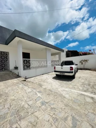 Imagem Casa - 4 Quartos - 1 Suíte - 260 m² - Altiplano Cabo Branco, João Pessoa/PB