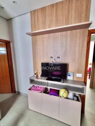 Imagem Casa com 3 dormitórios à venda, 195 m² por R$ 1.200.000 - Village Imperial - Itumbiara/GO