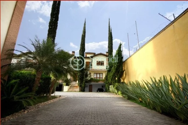 Imagem Casa de Condomínio no alto da boa vista com 4 dormitórios, sendo duas suítes, 4 vagas de garagem,...