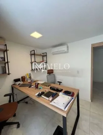Imagem CASA EM CONDOMÍNIO - 6qts., 4suítes,4vagas, 280 m² Poço da Panela.