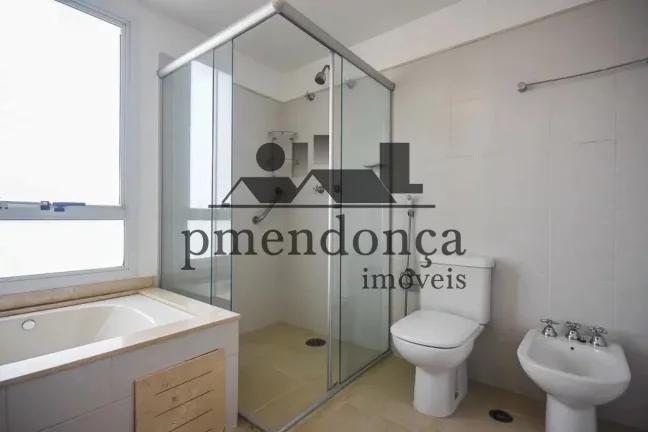 Imagem Apartamento em Pinheiros com 4 quartos (3 suítes) e 4 vagas, 270m²