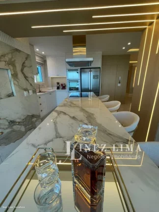 Imagem Apartamento Frente Mar para Venda, meia praia, 4 dormitórios, 4 suítes, 5 banheiros, 3 vagas
