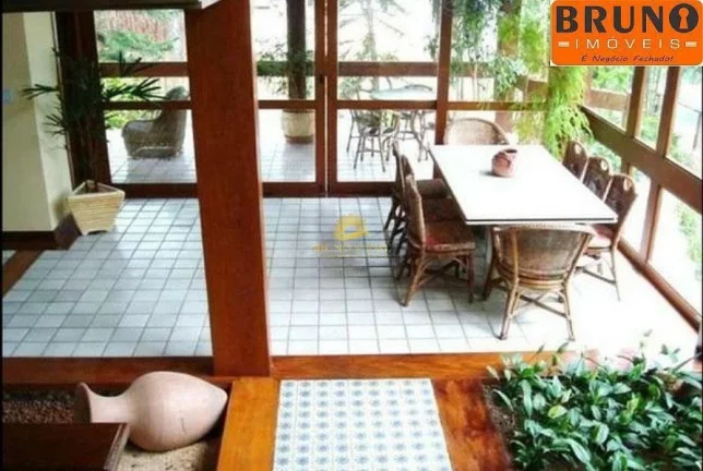 Imagem Mansão de Luxo no Condomínio Aldeia da Praia, Guarapari: Exclusividade e Segurança
Apresentamos e...