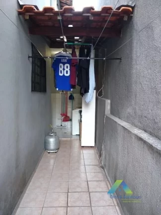 Imagem Casa linda, com móveis planejados em todos os ambientes e um excelente espaço Gourmet para pizza e churrasco, 10 minutos a pé do metrô Conceição.