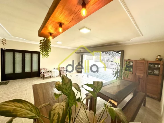 Imagem Casa alto padrão com 4 dormitórios averbada e com fácil acesso para BR 101!