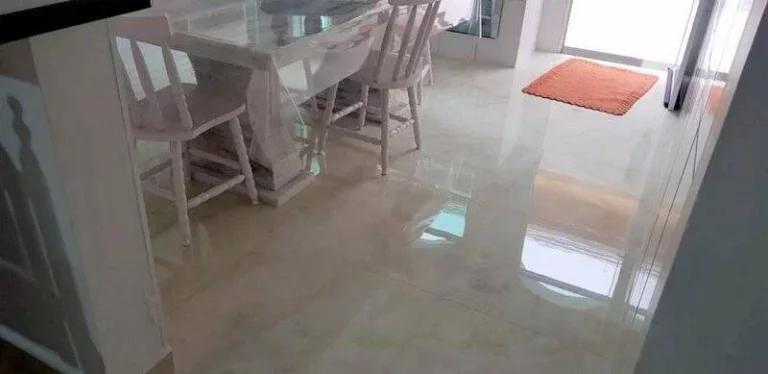 Imagem LINDA CASA COM PISCINA