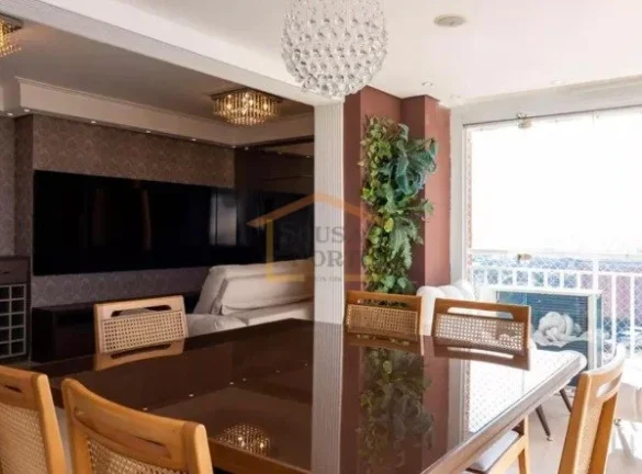 Imagem Apartamento de 105m², com 3 dormitórios, sendo 1 suite, sala integrada à cozinha e varanda gourme...