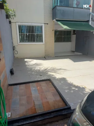 Imagem Quer um apê com cara de casa, espaço de sobra e ainda com área externa pra chamar de sua? Achou!
...