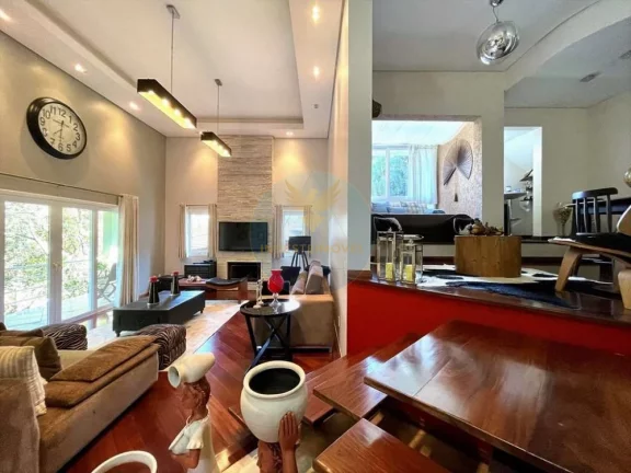 Imagem Casa em Condomínio a Venda no bairro Granja Viana - Jandira, SP