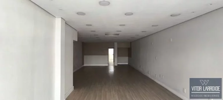 Imagem Sala Comercial Térrea na Av. Marcolino Martins Cabral