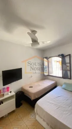 Imagem Sobrado com 4 dormitórios, sendo 3 suítes, uma delas com varanda e duas externas. Conta com banhei...