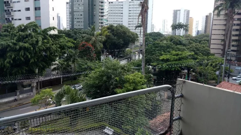 Imagem Apartamento com 3 Quartos em Casa Forte, Recife