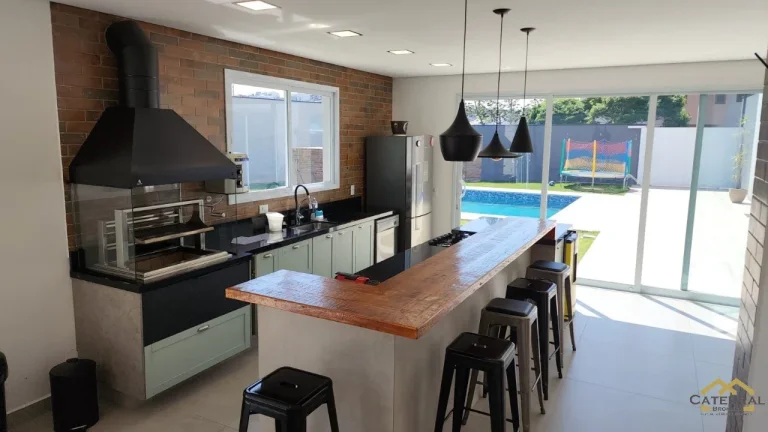 Imagem Casa Térrea à Venda em Condomínio com 4 Quartos e Piscina em Jundiaí/SP