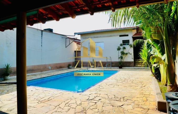 Imagem Casa Térrea 245m2 em 500m2, Piscina, Edicula, 05 vagas, Mogi Moderno