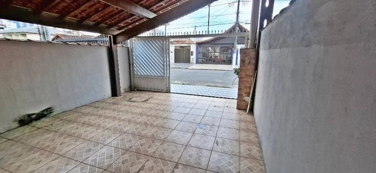 Imagem CASA COM 100.5 m² - MARACANÃ - PRAIA GRANDE SP