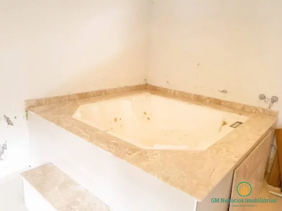 Imagem Casa diferenciada no condomínio Vila Verde - km 36 pela Raposo Tavares