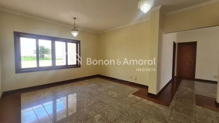 Imagem Casa em condomínio com 430 m² e 4 quartos