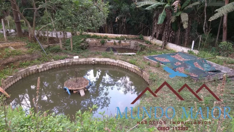 Imagem Chácara para Venda em Suzano, 8 dormitórios, 1 suíte, 5 banheiro -Casemiro