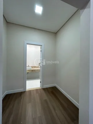 Imagem Imperdível: Casa de luxo em condomínio à venda em Campo Grande-MS, Residencial Damha III - 4 quartos, 4 suítes, 3 salas, 1 banheiro, 4 vagas de garagem, 350m² de área.