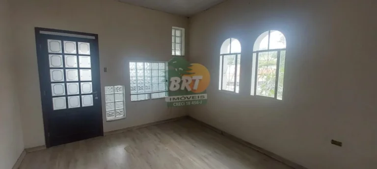 Imagem Casa para Venda em Mairinque, Vila Sorocabana, 2 dormitórios, 1 banheiro, 2 vagas