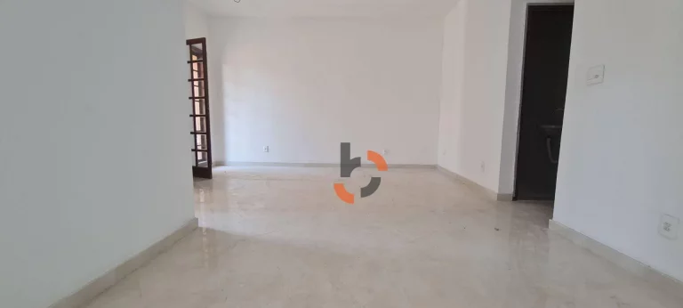 Imagem Casa com 3 dormitórios à venda, 115 m² por R$ 480.000,00 - Califórnia - Nova Iguaçu/RJ