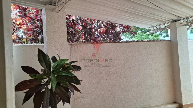 Imagem Vendo Casa de Esquina no Jardim Algodoal em Piracicaba